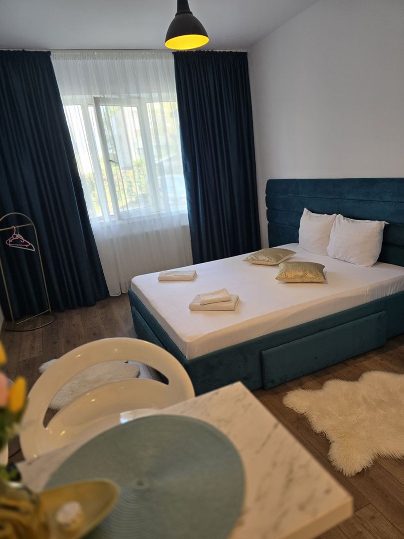 Garsoniera în Micro 40,parter,mobulata,utilata - Poză 1