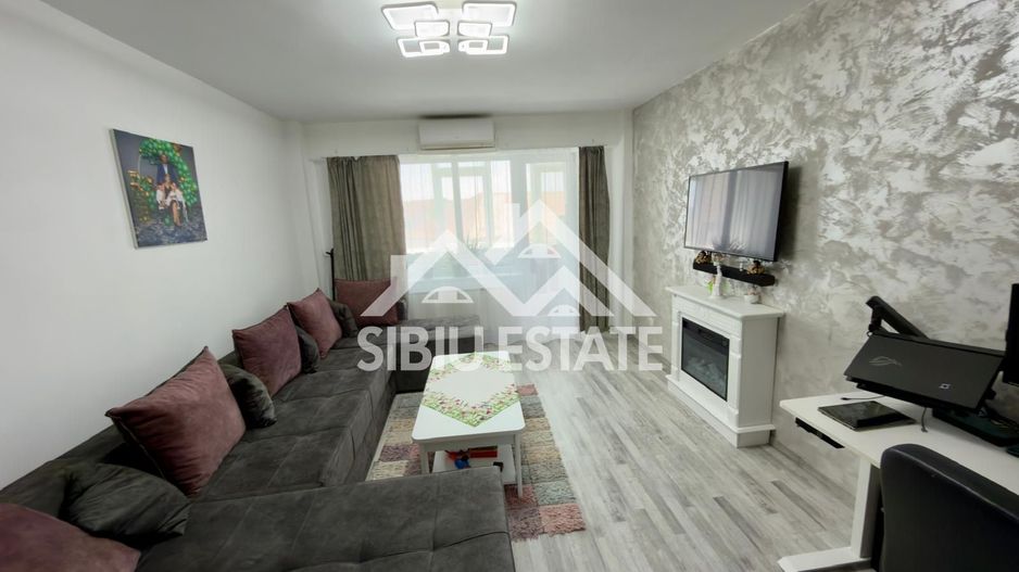 Apartament 75 mp. 3 camere 3 balcoane  decomandat in Sibiu- Terezian - Poză 1