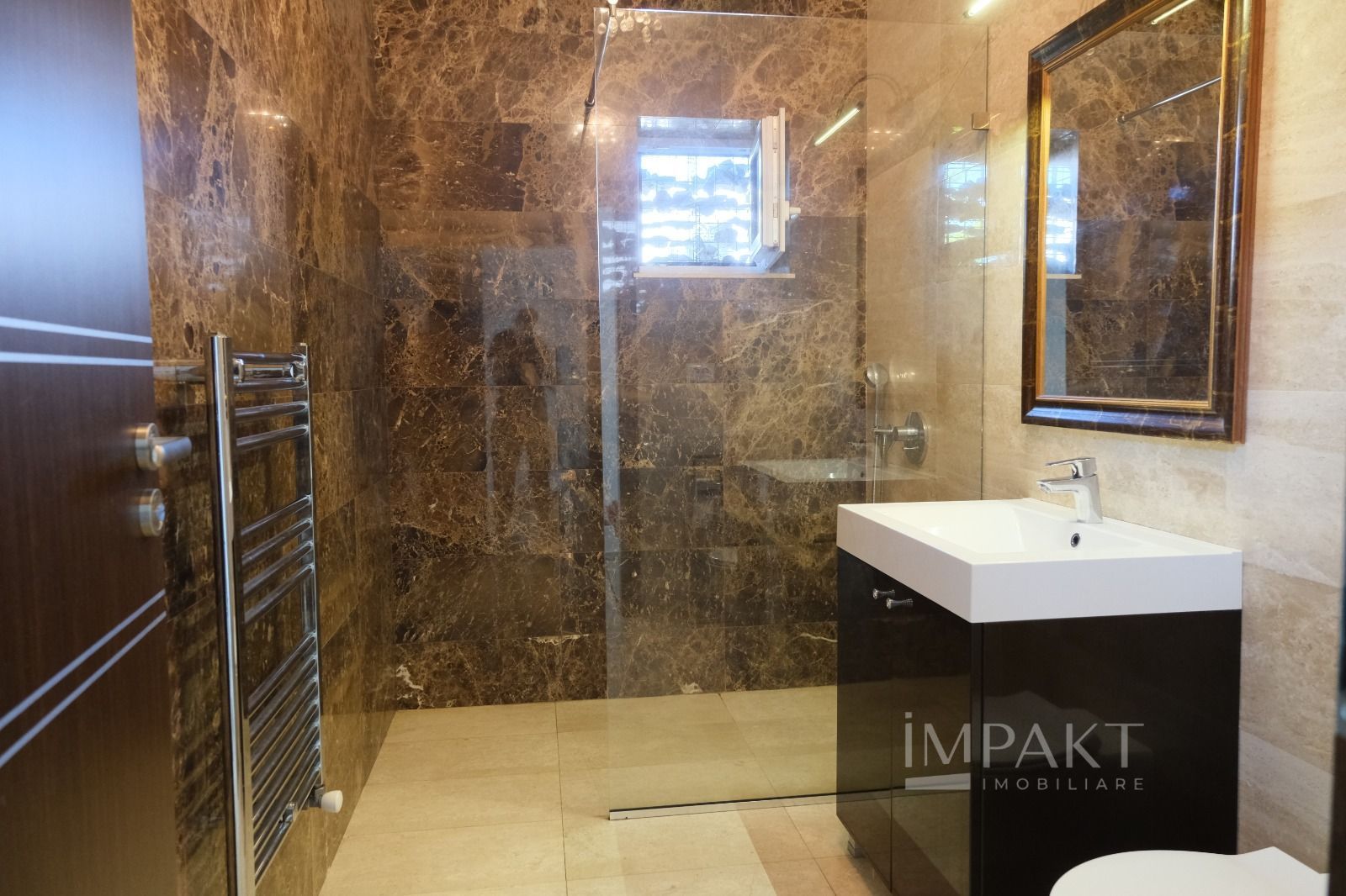 Casa individuala de vanzare, superfinisata, cartier Borhanci! - Poză 22