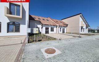 Casa generoasa cu 5 camere, 2 bai, dressing si parcare – Sura Mica - Poză 1