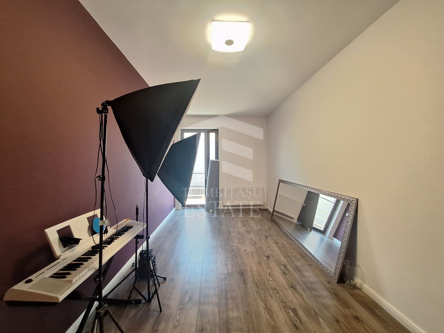 Duplex 4 cam 3 bai parcare&curte Prelungirea Ghence str. Maracineni - Poză 7