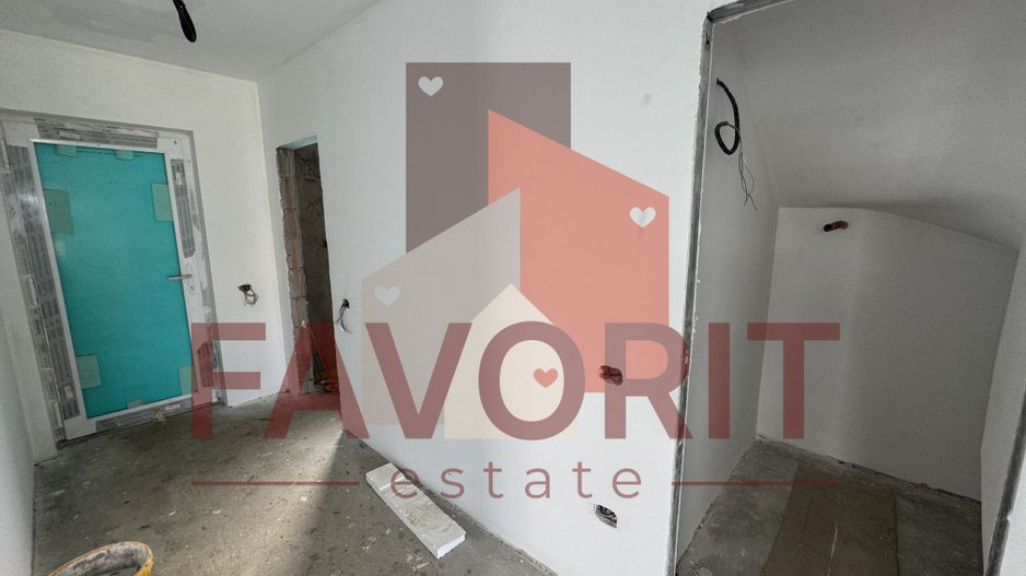 Duplex 5 camere ,despartit prin camera tehnica, finisat la cheie in Mosnita - Poză 13