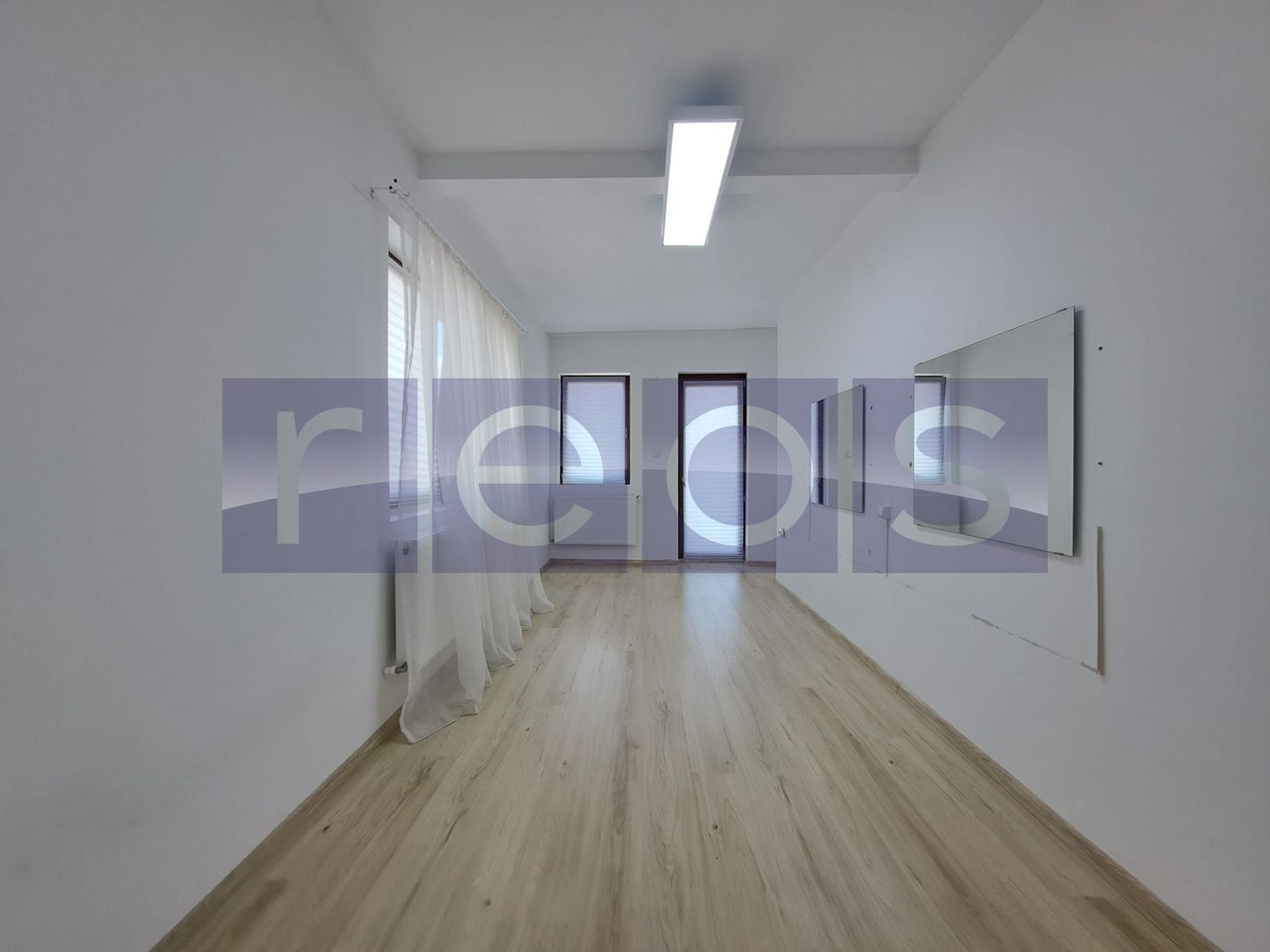 INCHIRIERE VILA P+2+M | ZONA MIHAI BRAVU - Poză 8