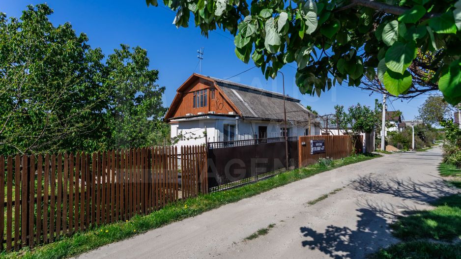 Vânzare casa/vila, 90 mp, sat Bic - Poză 1