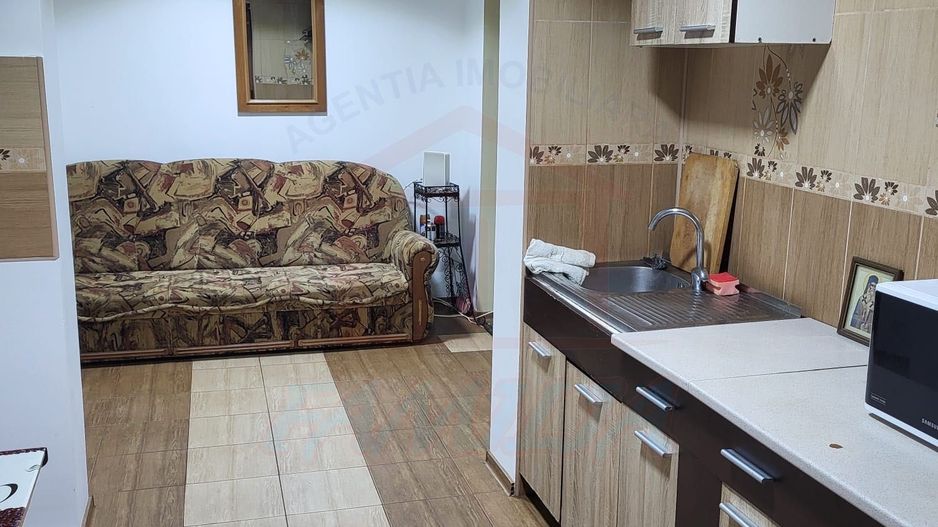 Inchiriere apartament 2 camere, Micro 20, 62 mp, 350 EURO/Luna - Poză 6