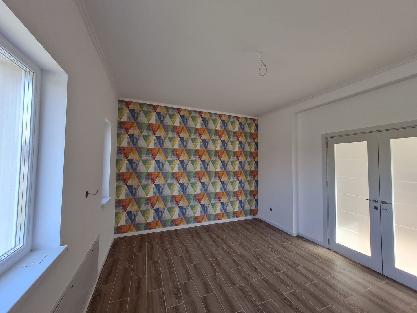 Casa individuala pe parter cu teren de 687 mp - Poză 4