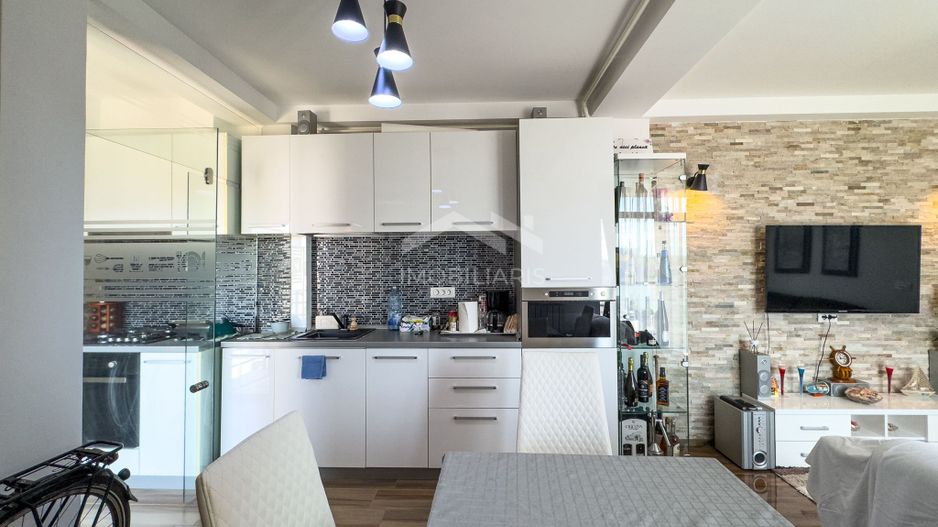 Apartament modern - 2 camere la cheie - zona Lidl Mamaia Nord - Poză 1