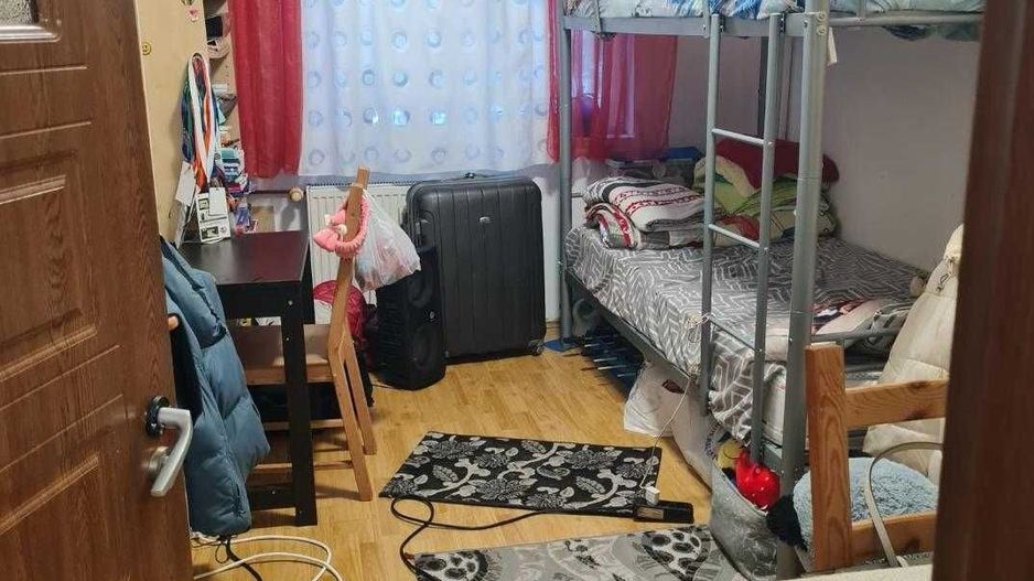 Vanzare Apartament 3 camere, 66 mp , parter, bloc reabilitat, Parcul Sebastian - Poză 2