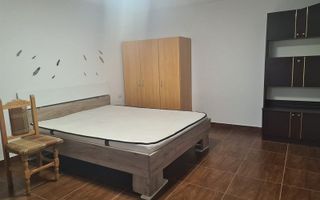 Garsoniera mobilata si utilata - zona garii 200 euro - Poză 2