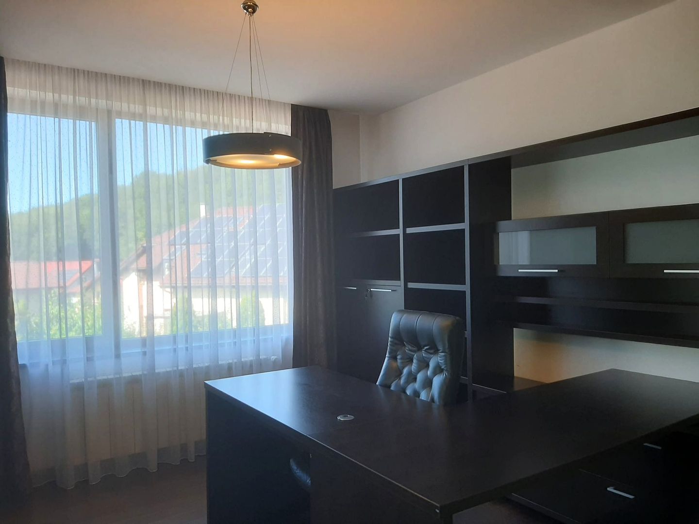 Vilă de lux cu vedere spectaculoasă spre Tâmpa  Green Valley zona Noua - Poză 9