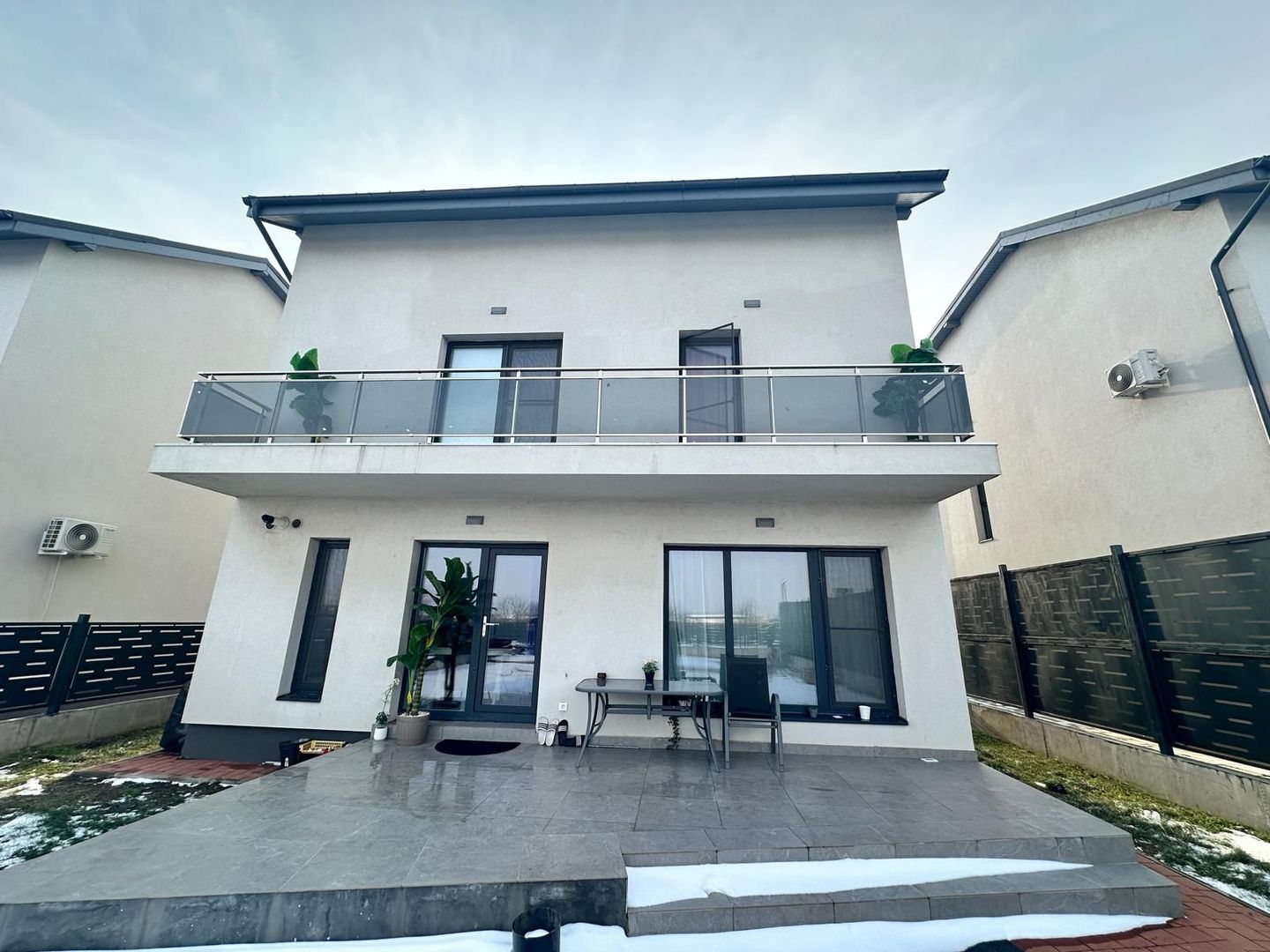 CASA INDIVIDUALA MOBILATA, TOATE UTILITATIE, CURTE 400 MP, COMISION 0% - Poză 11