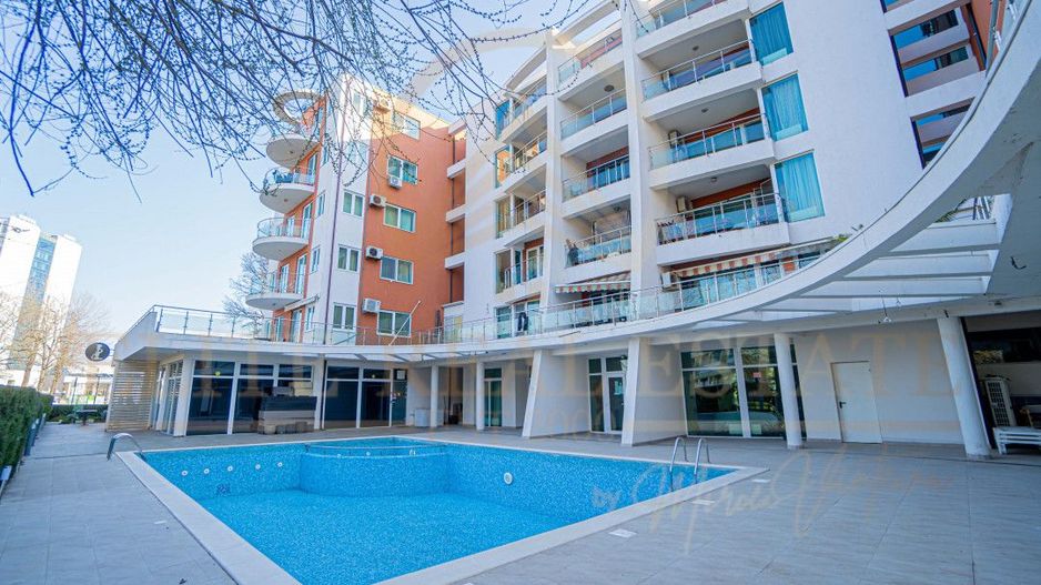 Apartament 2 camere – Mamaia, zona de intrare – Piscină - Poză 5