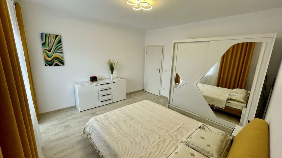 Apartament 2 camere, etaj 3 - zona Centru - Poză 1