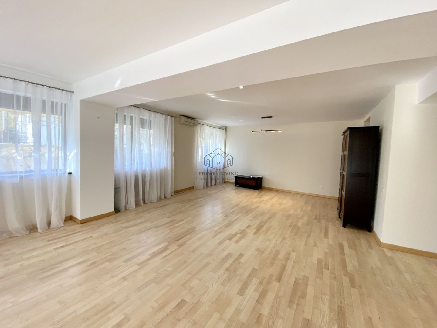 APARTAMENT DE LUX CU 3 CAMERE LA INCHIRIERE LANGA HERASTRAU - Poză 10