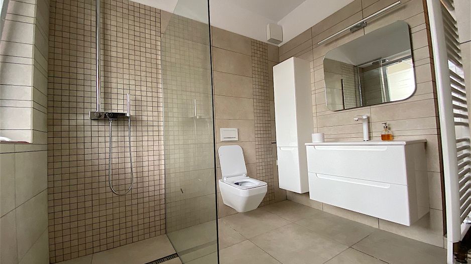 Apartament cu parcare subterana in imobil cu piscina si SPA - Poză 15