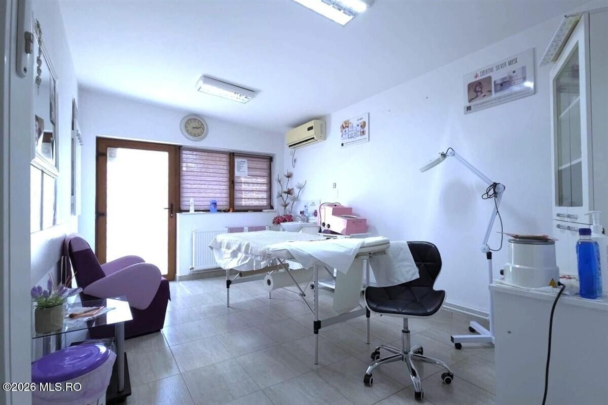 Techirghiol - Centru, casa tip duplex P+M, lot 293 mp si 154 mp utili! - Poză 31