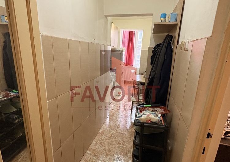 garsoniera | etaj 1 | mobilat si utilat | zona exceclenta | - Poză 4