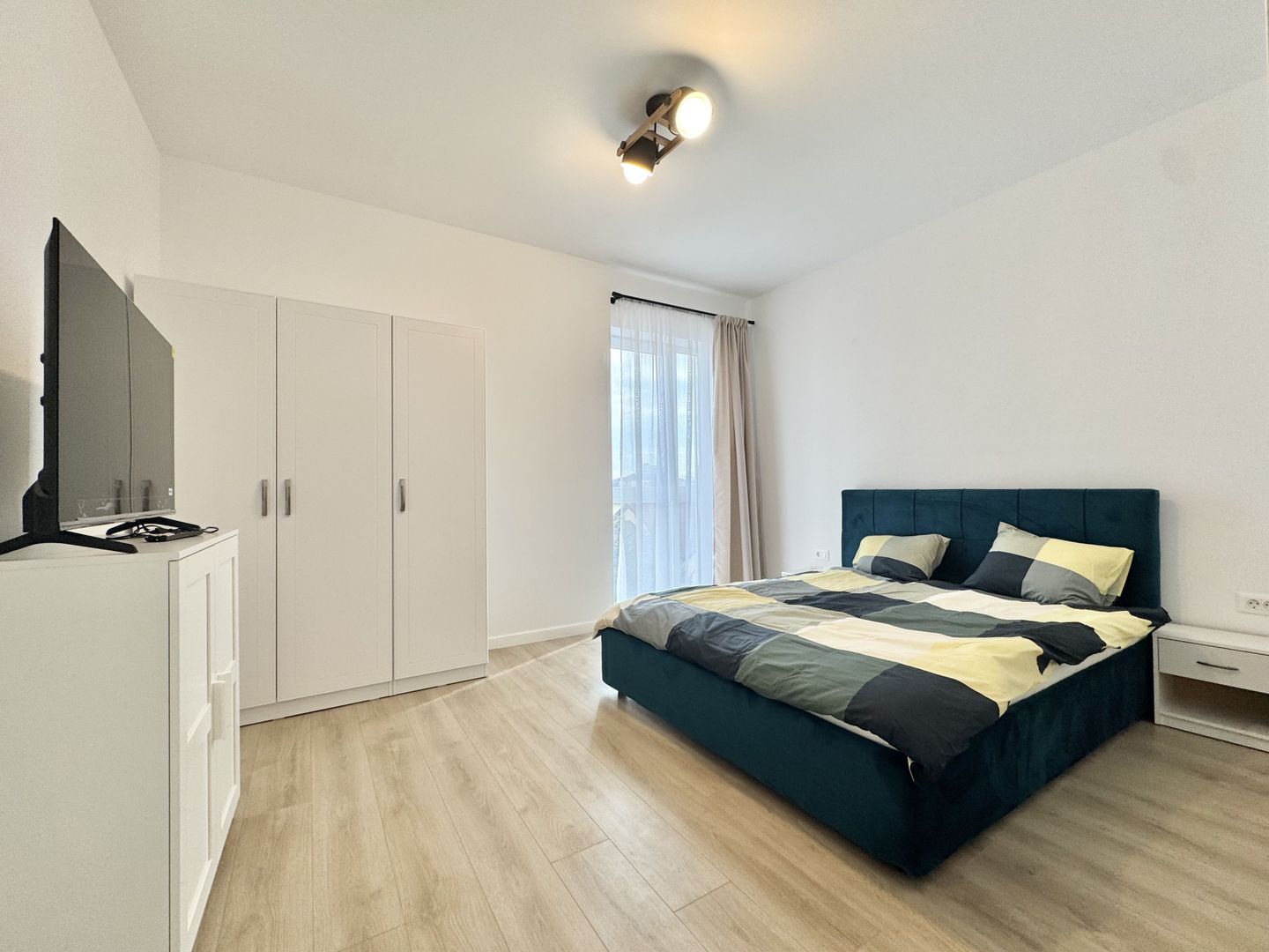 Un cămin nou și liniștit, prima închiriere – Zona Aradului - Poză 8