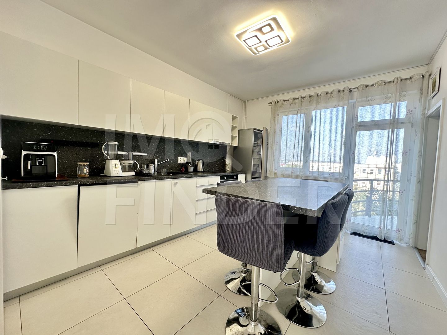 Casă specială de vânzare în Gheorgheni cu 600 mp teren - Poză 5