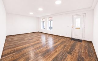 Spatiu de birouri cu 3 camere | Fratelia - Poză 1