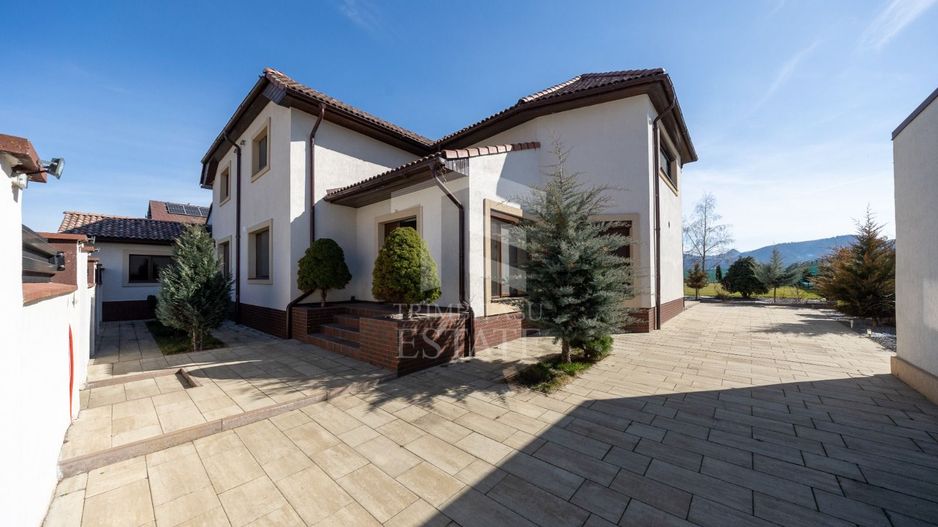 Sacele-Casa 6 dormitoare + 4 bai teren 979 mp. - Poză 33