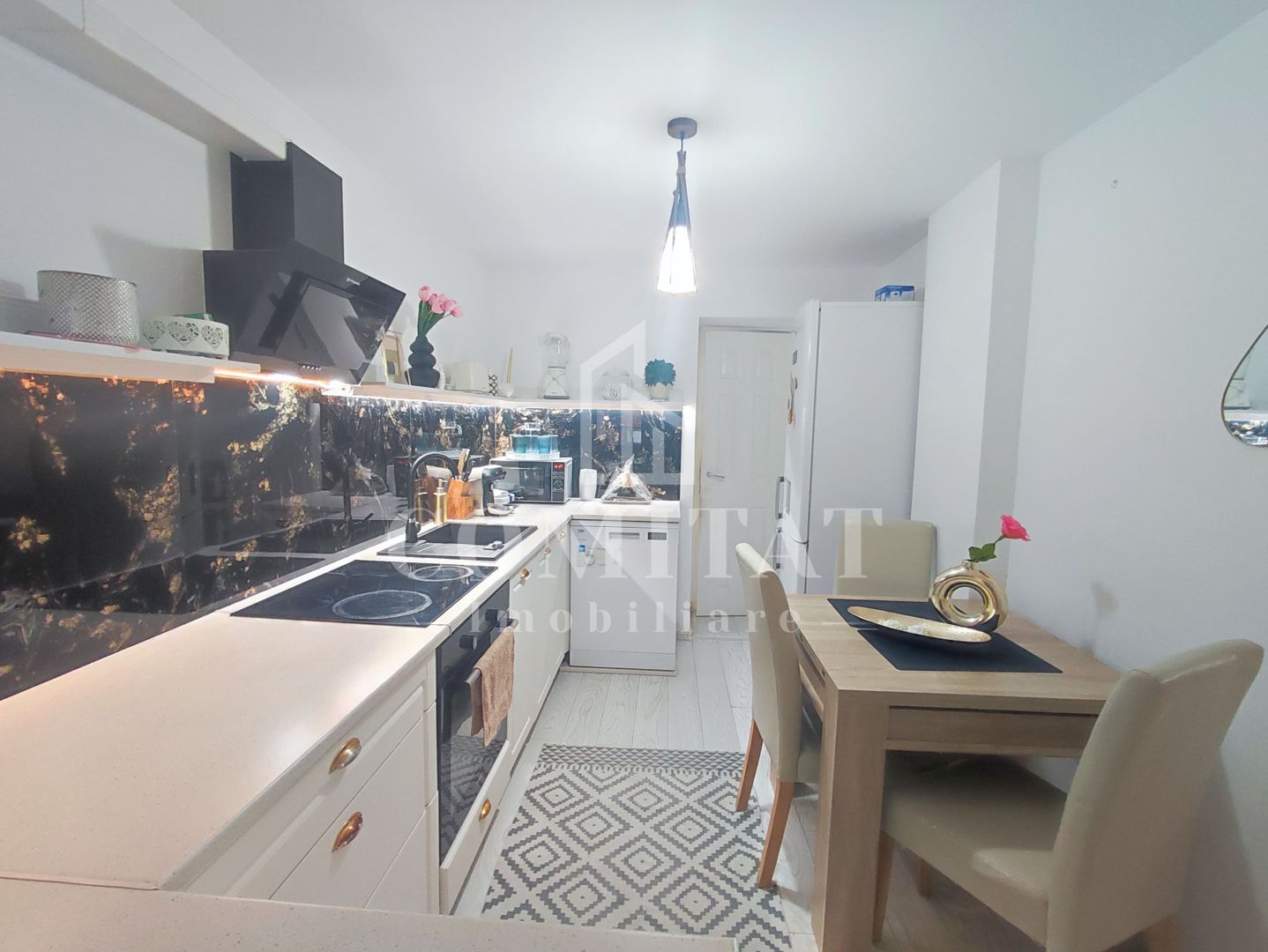 Casă cu finisaje moderne | La cheie | 4 camere | Localitatea Dezmir - Poză 20