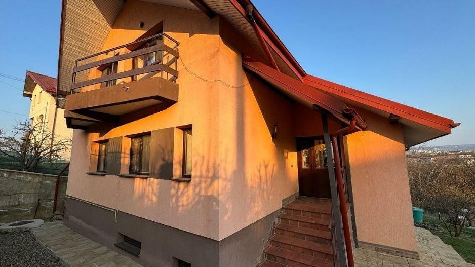 Hlincea, str.Mănăstirii, CIUREA, Iaşi + 1.700 mp teren şi Vilă (D+P+M) - Poză 2