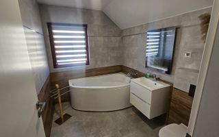 Duplex modern în Șelimbăr -350 mp curte, complet amenajat - Poză 27