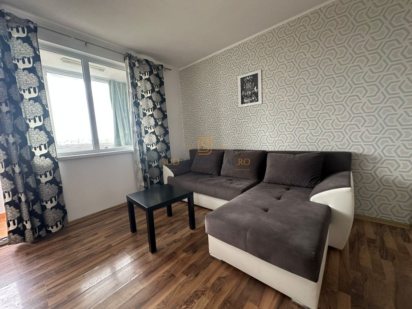 Apartament cu 3 camere de închiriat, aproape de metrou Piața Sudului - Poză 1