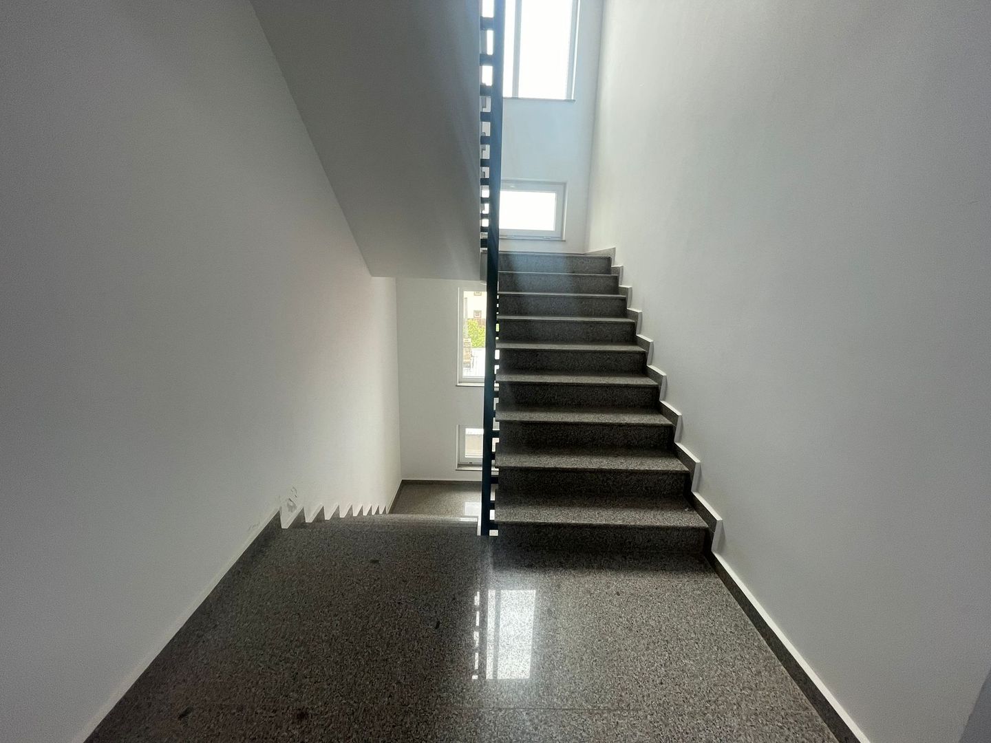 Apartament 2 camere Otopeni central, finisaje la alegere, preț avantajos! - Poză 6