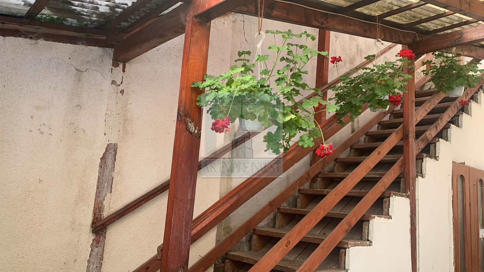 Apartament la casă, cu 3 camere mobilat/ utilat, 2 bai - zona Schei - Poză 12