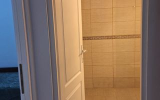 Apartament 2 camere, decomandat, zona Centrală - Poză 7