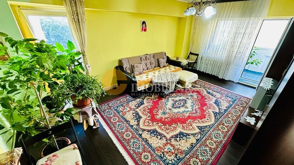 3 Camere Decomandat - ETAJ 2 - Zona Nicolina Rond Vechi - Bloc 1987 - Poză 6