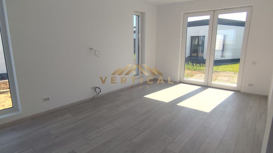 casa in comunitate - Poză 7