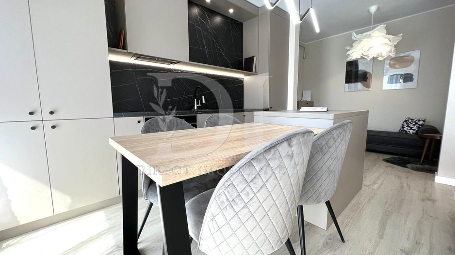 Apartament ultramodern / etaj intermediar / Zona Eroilor - Poză 3