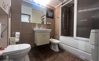 DE ÎNCHIRIAT! Apartament în inima Municipiului Târgoviște! - Poză 12