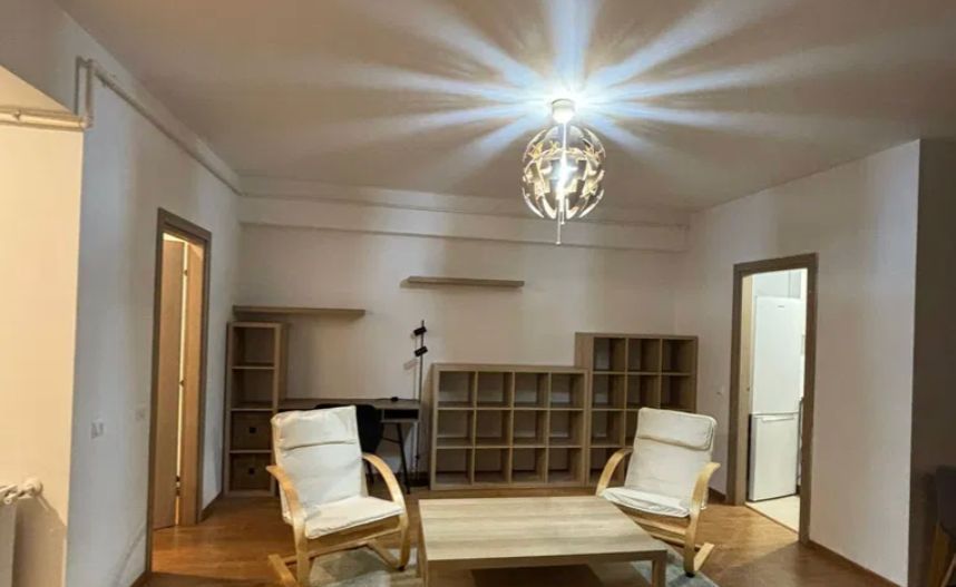 AP. 2 CAMERE SEBASTIAN, MOBILAT MODERN, CENTRALA PROPRIE, PET FRIENDLY - Poză 2