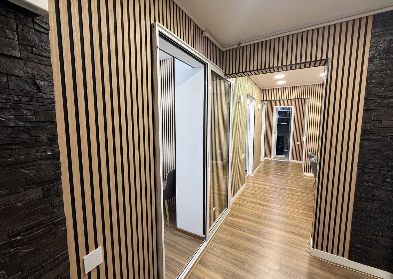 Apartament decomandat 3 camere, de vanzare - Poză 13