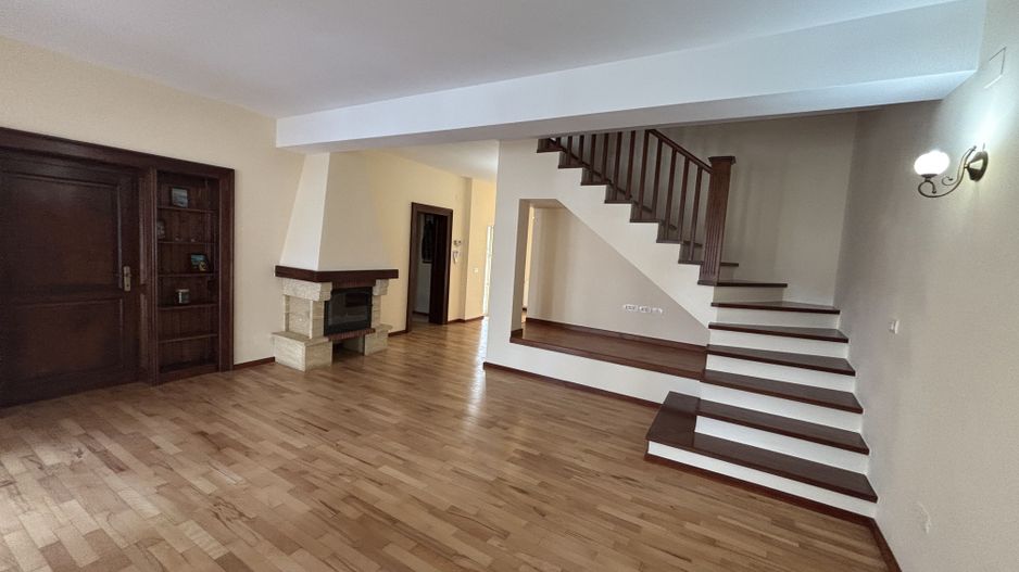 Vilă primitoare zona Modern - Poză 2