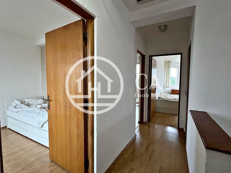 Casă de închiriat cu 4 camere în Cartierul Europa, Oradea - Poză 10
