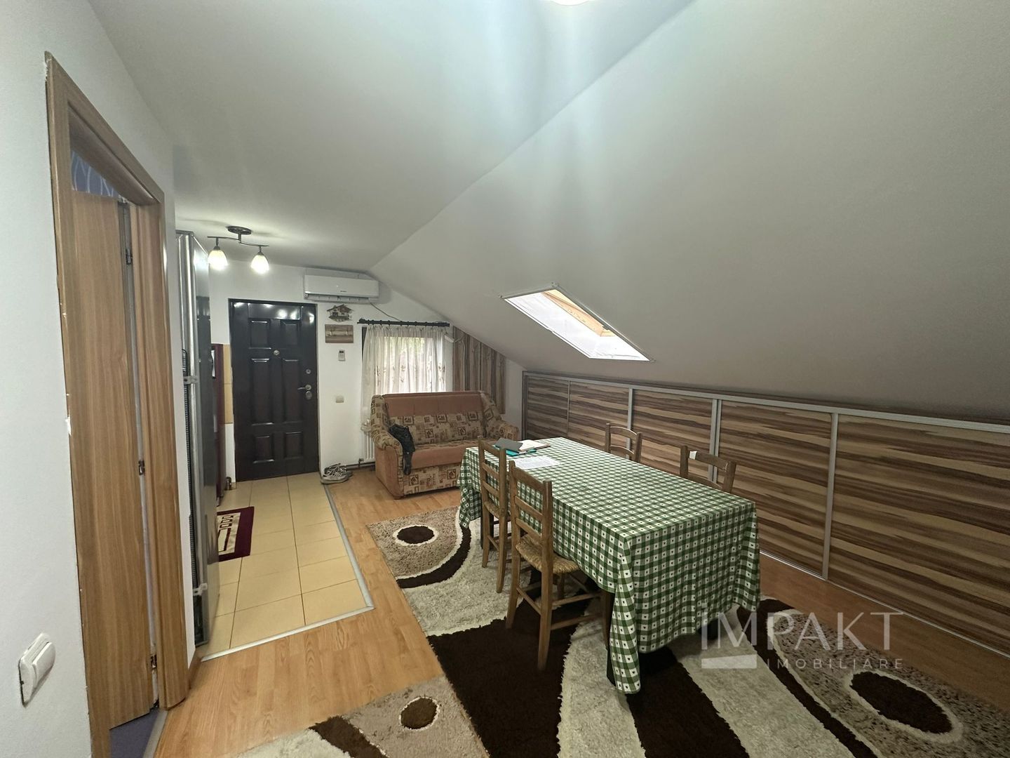 Apartament 3 camere la mansarda unei case - Zona Garii, IRIS! - Poză 2