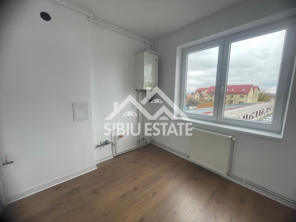 Apartament de vanzare, cu 2 camere, etaj 2, renovat recent Cartier Terezian - Poză 3