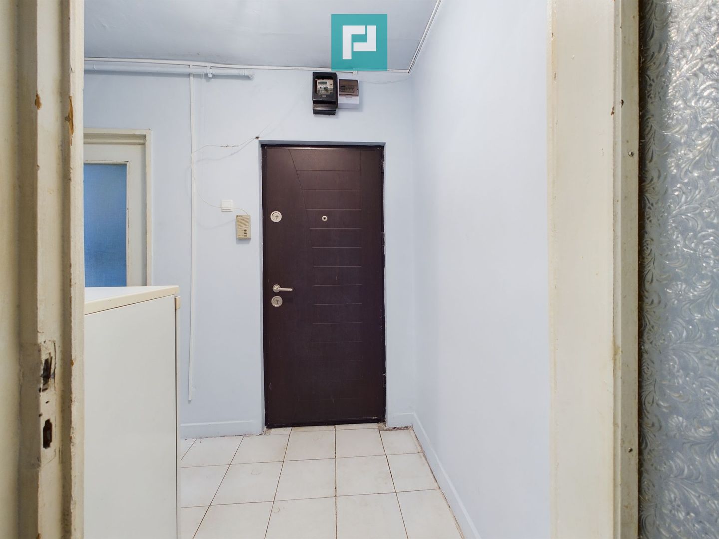 Apartament de vânzare cu 3 camere în Vlaicu - Poză 3