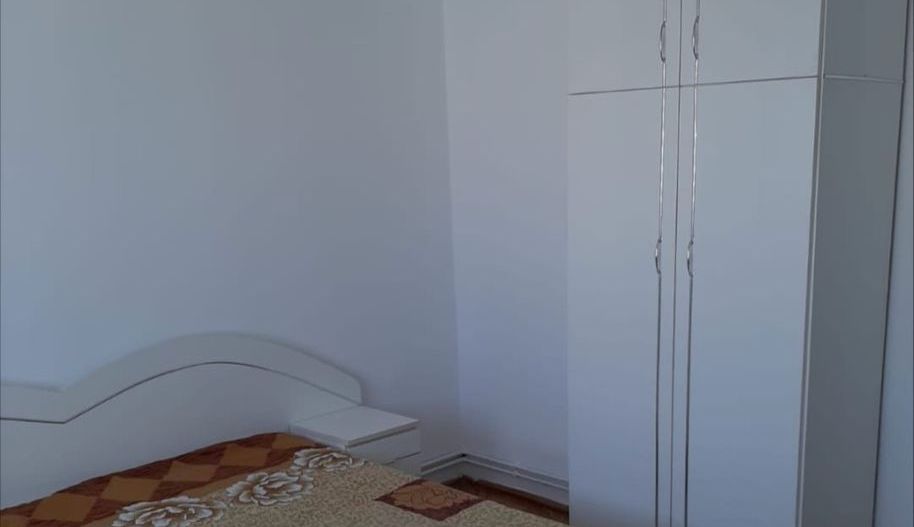 Vand apartament 2 camere - Poză 5