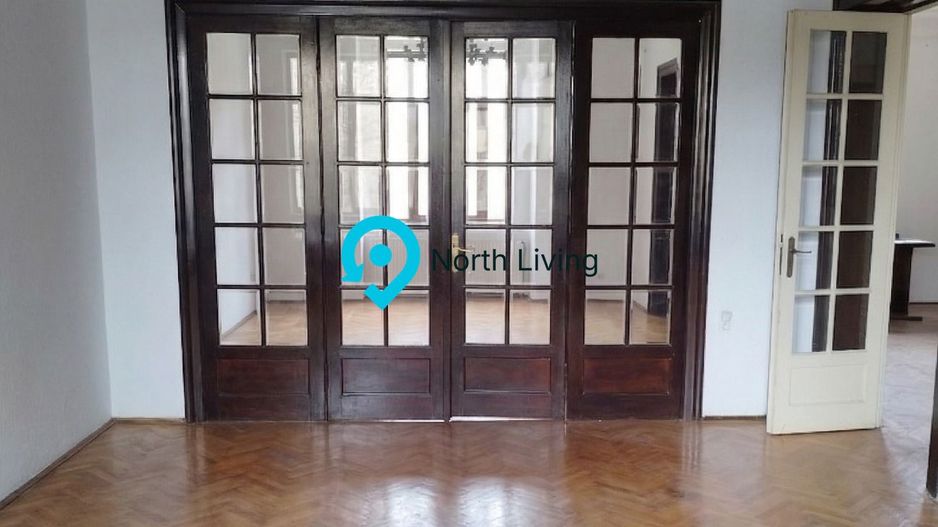 Apartament în vilă interbelică - Poză 1