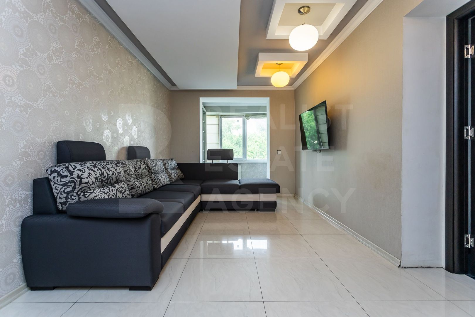 Vânzare apartament, 2 dormitoare, str. Dumitru Rîșcanu, Rîșcani. - Poză 1