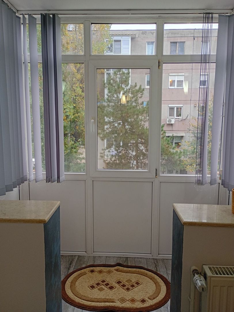 APARTAMENT DE INCHIRIAT CU 3 CAMERE, ZONA-CRAIOVITA NOUA - Poză 3