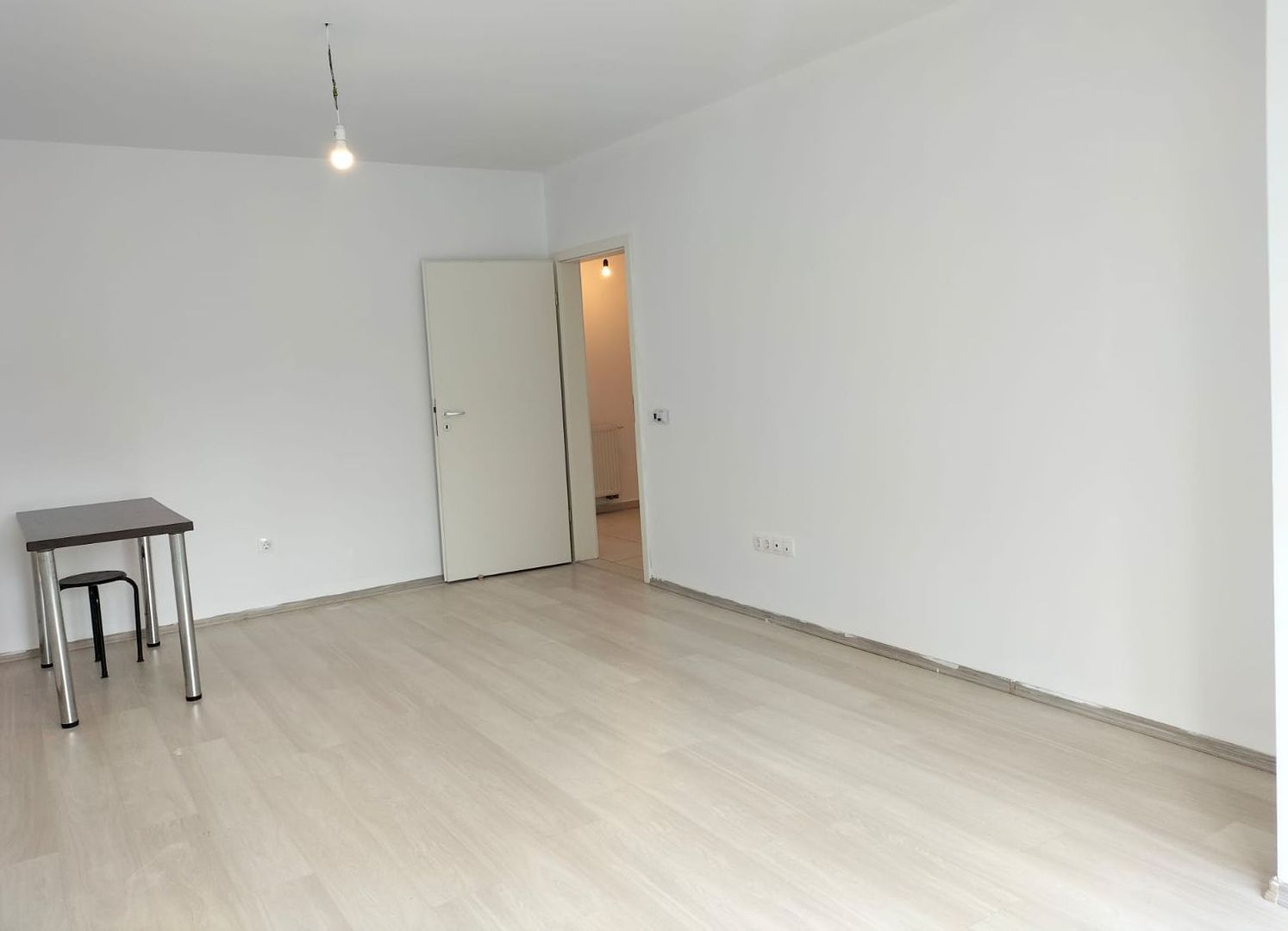 Vindem apartament 3 camere complet renovat cu vedere pe 2 parti - Poză 5