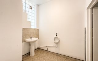 Inchiriere | Parter | Petre Ispirescu | 2 Intrări | Curte | Parcare - Poză 12