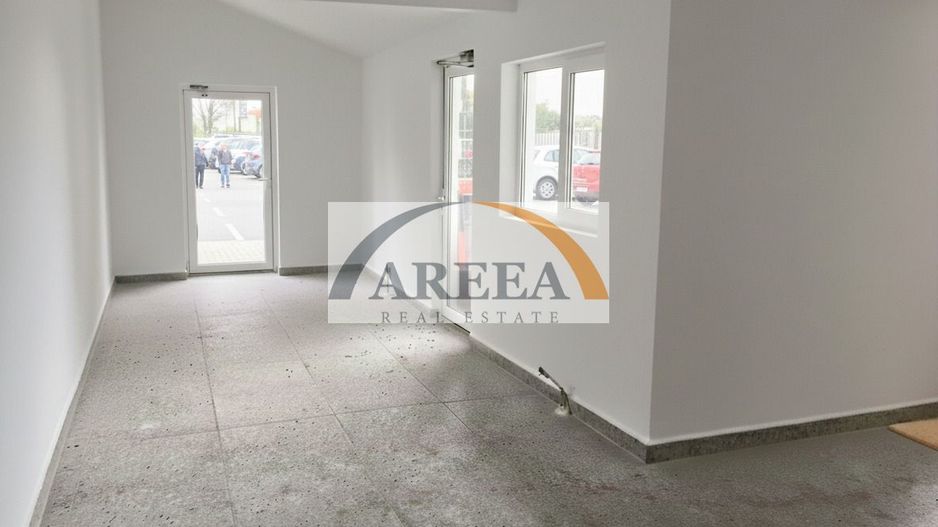 DE INCHIRIAT - spatiu comercial INTERSECTIE PIATA SUDULUi - Poză 9